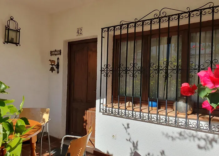 Townhouse In Rotas *