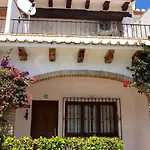 Townhouse In Rotas *